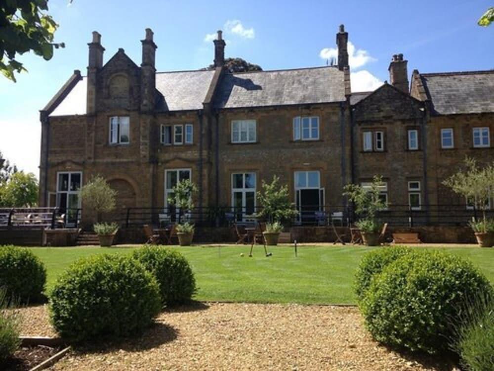 Lanes Hotel West Coker Exterior photo